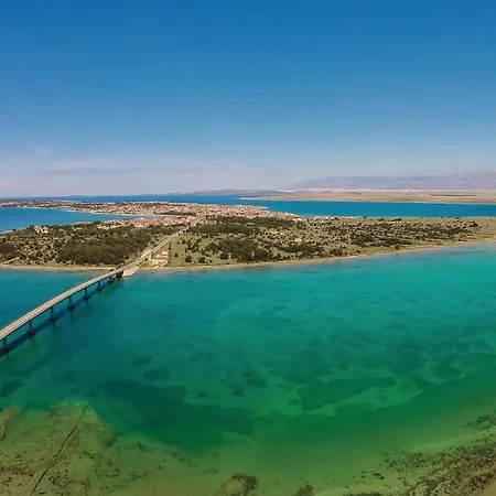 2 Bedroom Gorgeous In