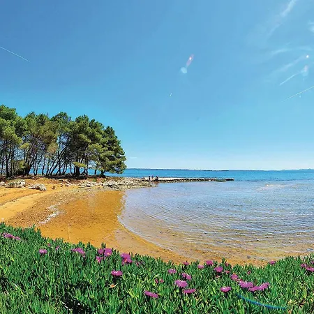 2 Bedroom Gorgeous In