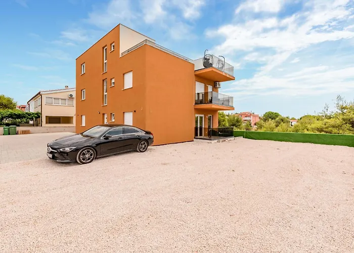 2 Bedroom Gorgeous In Vir