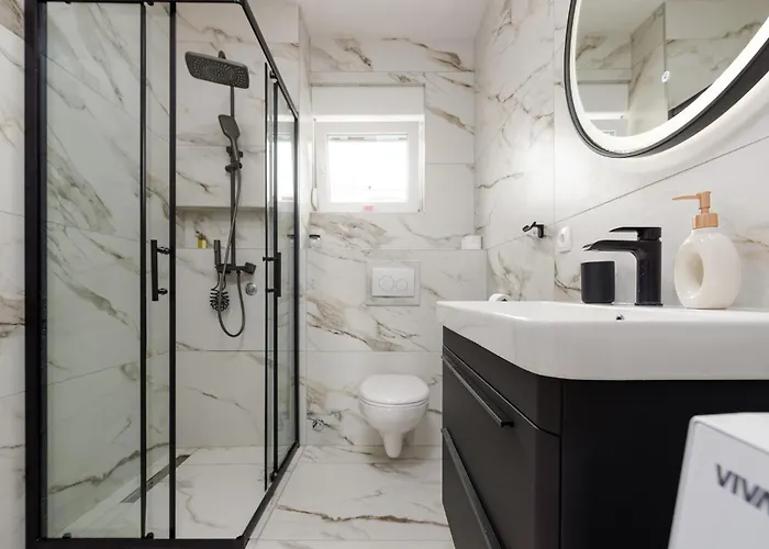 2 Bedroom Gorgeous In