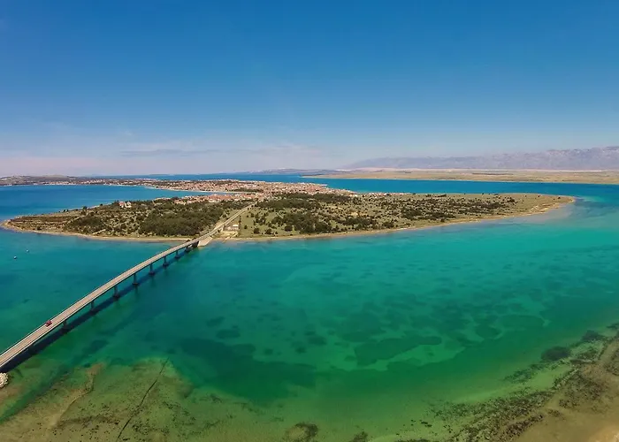 2 Bedroom Gorgeous In